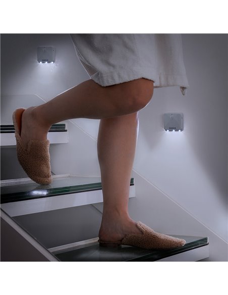 Set of 2 LED light units with motion sensor INNOVAGOODS