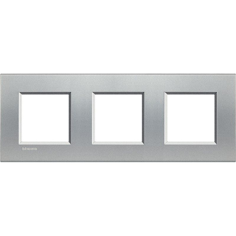 Placa cuadrada Livinglight Tech 2 x 3 módulos LNA4802M3TE